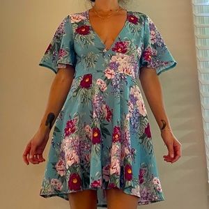 Beautiful dress, tags off but never worn!!